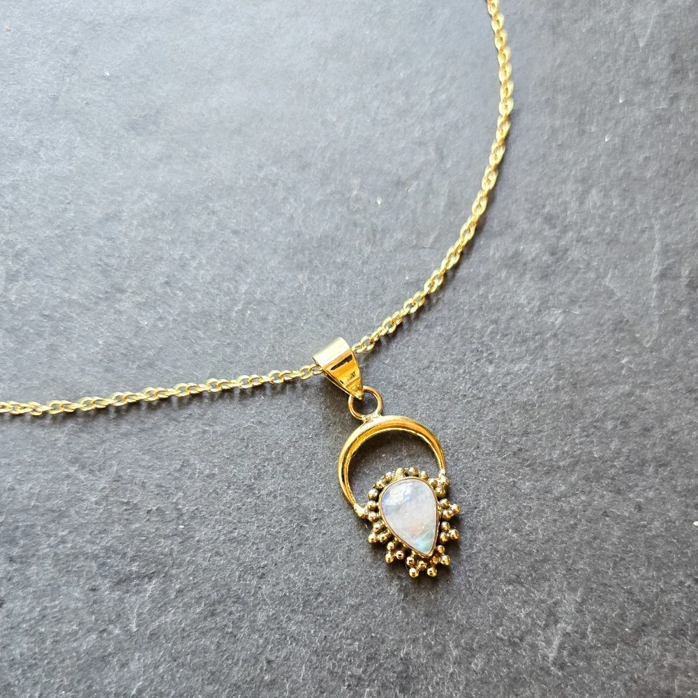 🦋LAST 1🦋 NWT Baizaar Moonstone Aura Necklace - Picture 5 of 5